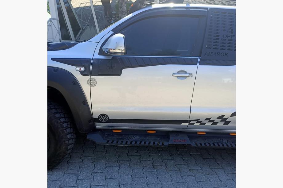 Volkswagen Amarok 2010–2022 Zgornje letvice vrat (6 kos, ABS) Fotografija 3