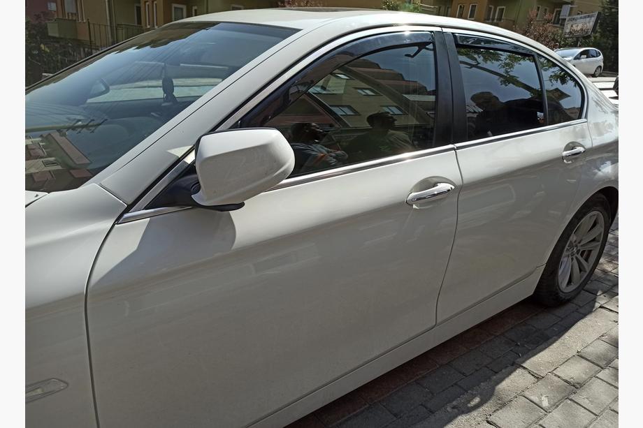 BMW serija 5 F10/F11 2010–2016 Vstavljivi deflektorji oken SD (Esa, 4 kos) Image