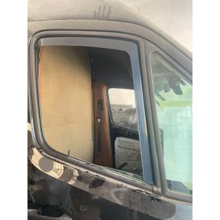 Vstavljivi vetrniki za okna Esa (2 kosa) Mercedes Sprinter W907/W910 2018– fotografija 2