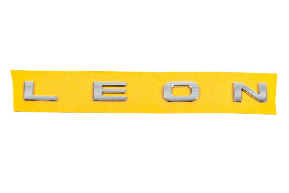Seat Leon 2005–2012 Leon 2005-2012 napis 1p0853687739 (278 mm x 25 mm) Image