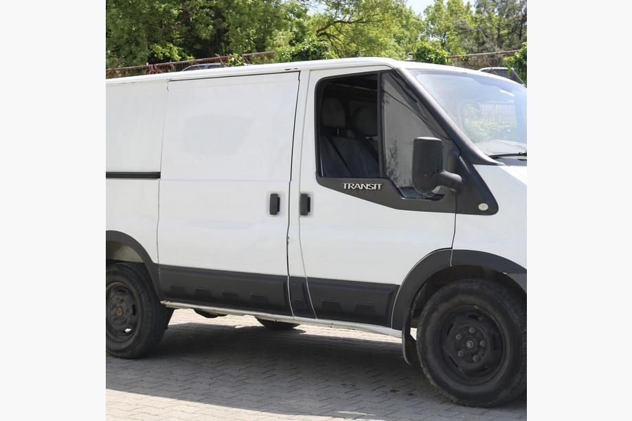 Ford Transit 2000–2014 EuroCap letve za vrata (6 kosov, ABS, kratka osnova) Image