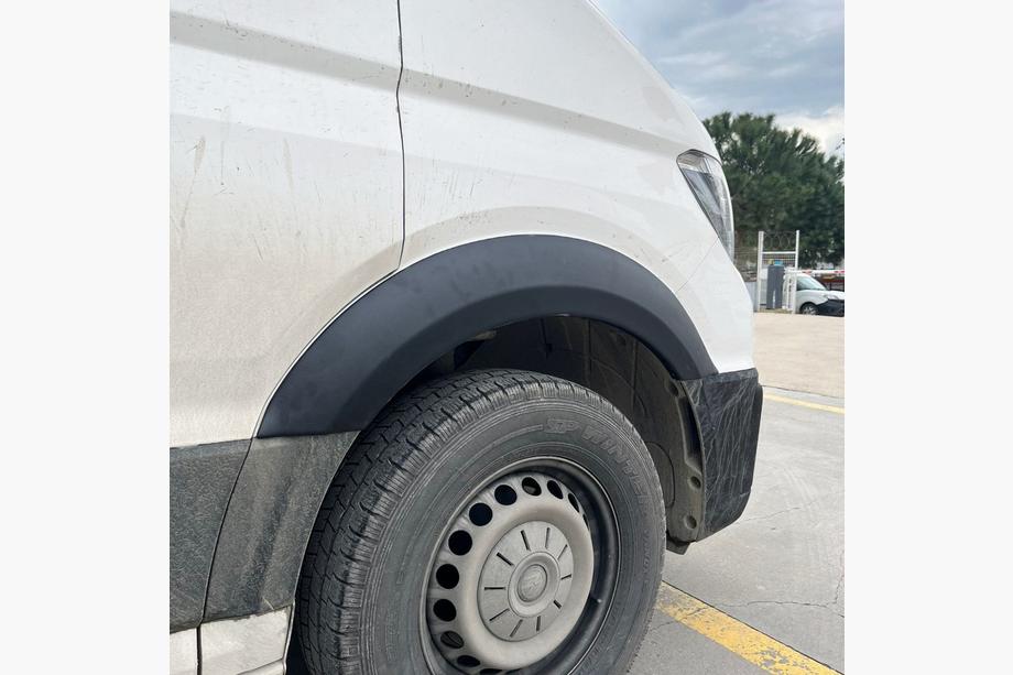 Volkswagen Crafter 2016– Široke obrobe blatnikov (4 kosi, črne) Image