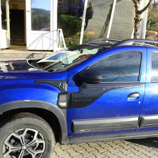 Zgornje letve vrat (4 kosi) Renault Duster 2018–2024 fotografija 2