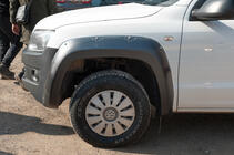 Volkswagen Amarok 2010–2022 Razširitve blatnikov EuroCap (ABS, vijačna montaža) fotografija 1
