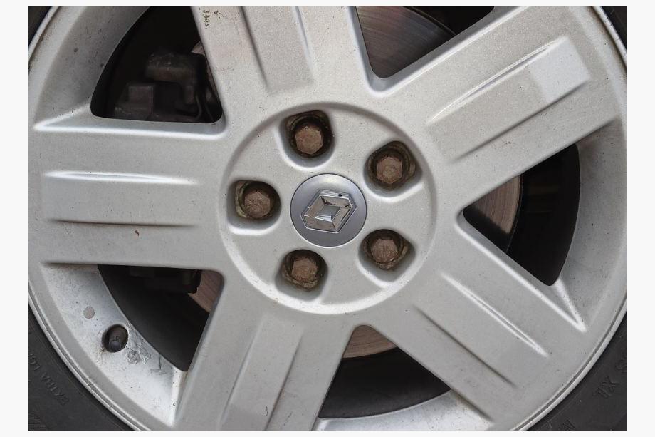 Renault Sredinske kapice platišč sive 81569 (57 mm na 50 mm, 4 kosi) Image
