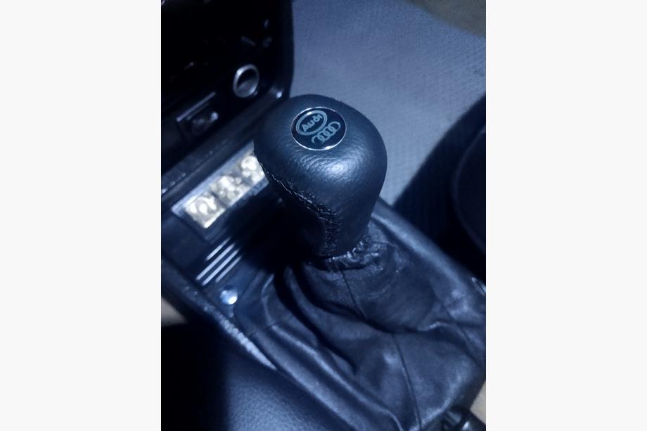 Audi Gumb prestavne ročice V1 (usnje) Fotografija 1