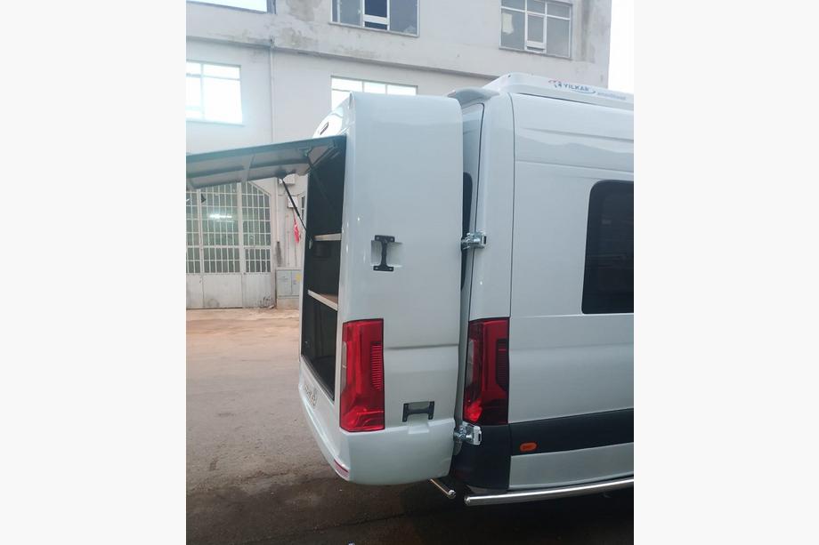 Mercedes Sprinter W907/W910 2018– Strešni prtljažnik (visoka streha) Fotografija 2