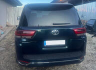 Toyota Land Cruiser 200 2007–2021 Restyling komplet za LC 300 High-Line (popoln komplet) fotografija 11