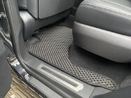 Lexus LX 500d/600 2022– Preproge za kabino (EVA, črne) fotografija 3