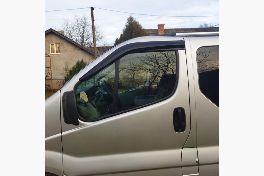 Opel Vivaro 2001–2015 Vetrni deflektorji za okna (2 kos, EuroCap) Fotografija 4
