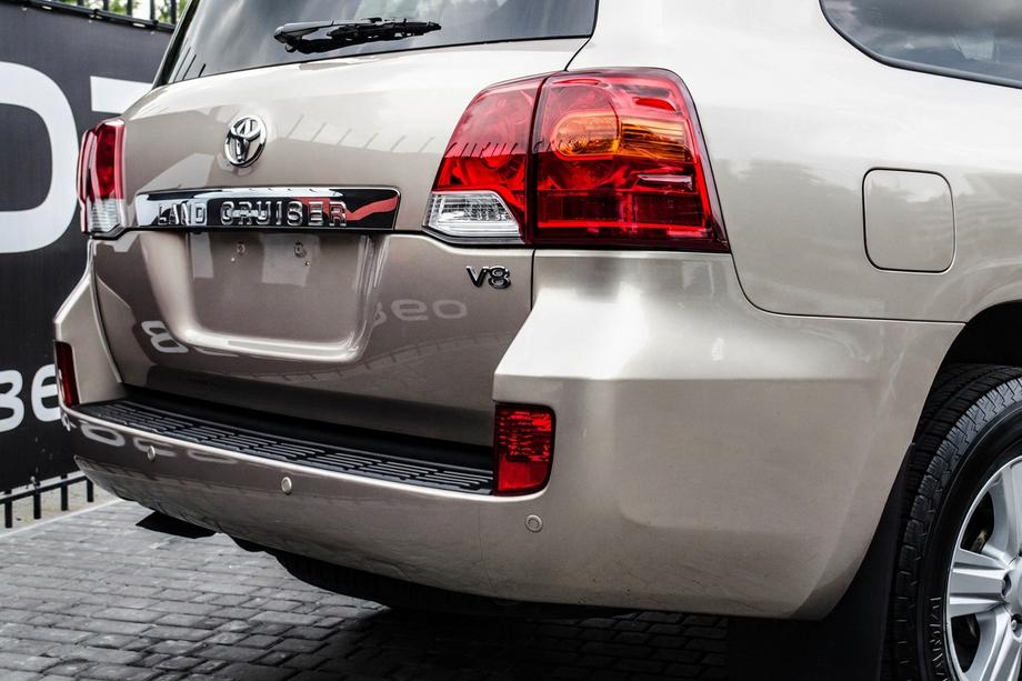 Toyota Land Cruiser 200 2007–2021 Zadnje luči 2007-2015 (OEM) Image