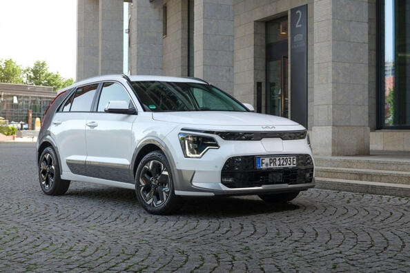 Pregled druge generacije električnega crossoverja KIA Niro EV