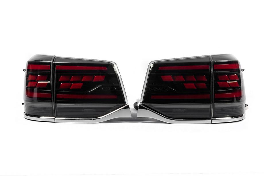Toyota Land Cruiser 200 2007–2021 Zadnje luči 2016-2021 (Sequential Red Plus) Fotografija 3