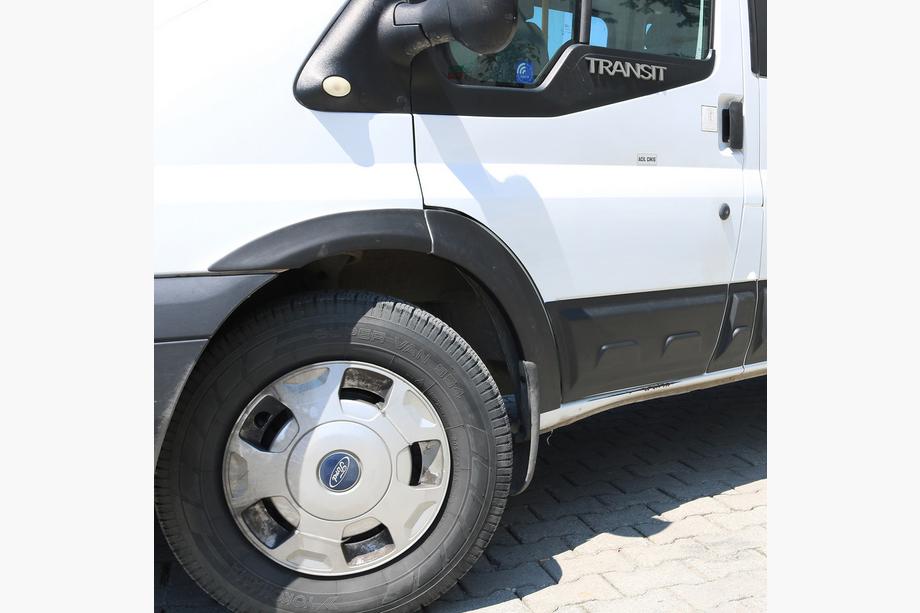 Ford Transit 2000–2014 Razširitve blatniških lokov EuroCap 2006-2013 (6 kos, ABS, dolga medosna razdalja) Fotografija 2