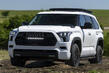 Tretja generacija SUV-ja Toyota Sequoia fotografija 3