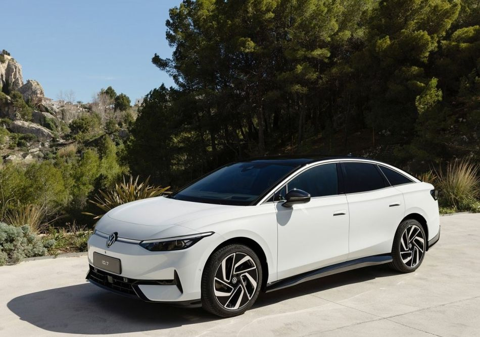 Test električnega liftbacka z zadnjim pogonom Volkswagen ID.7