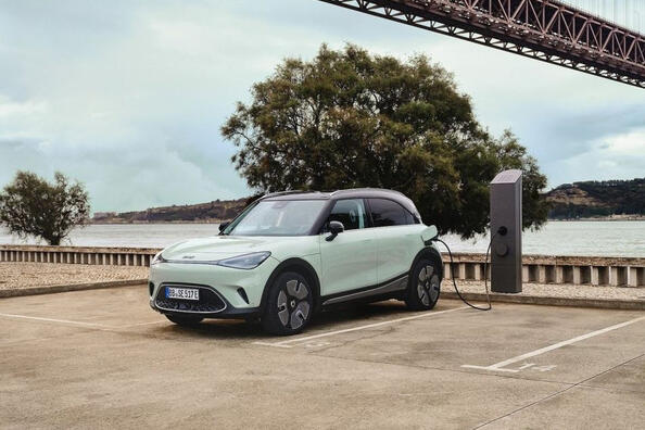 Pregled subkompaktnega električnega križanca Smart #1