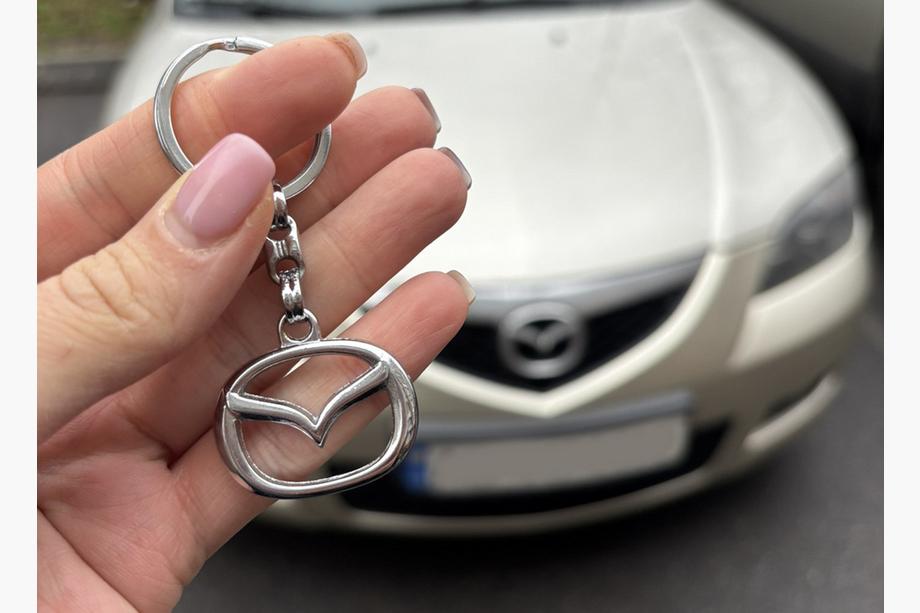 Mazda Kovinski obesek za ključe z logotipom Mazda Image