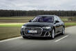 Test posodobljene štirikolesno gnane limuzine Audi A8 fotografija 1