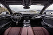 Test posodobljene štirikolesno gnane limuzine Audi A8 fotografija 4
