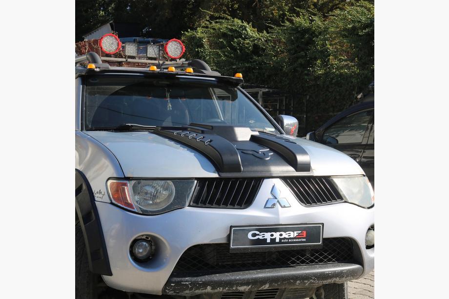 Mitsubishi L200 2006–2015 Nastavek za pokrov motorja V3 (ABS) Image