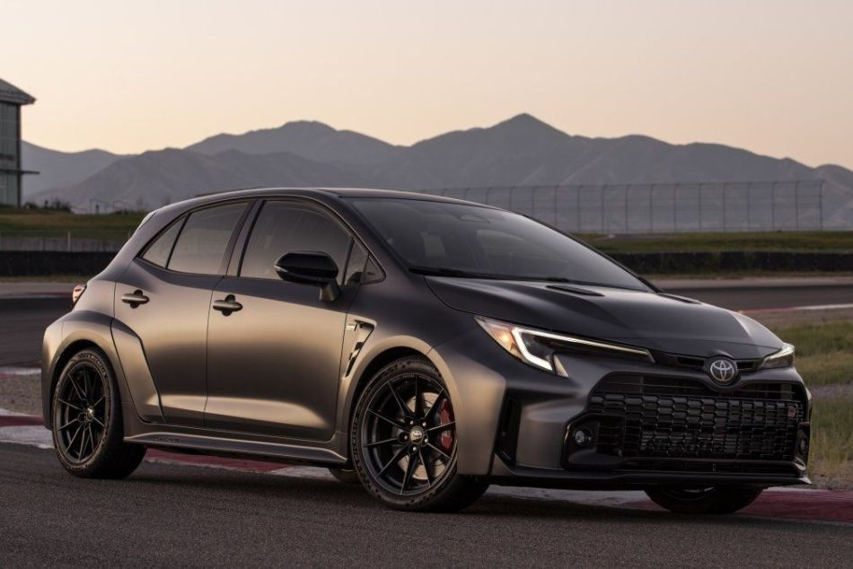 "Nabriti" štirikolesno gnani kombilimuzina Toyota Corolla GR
