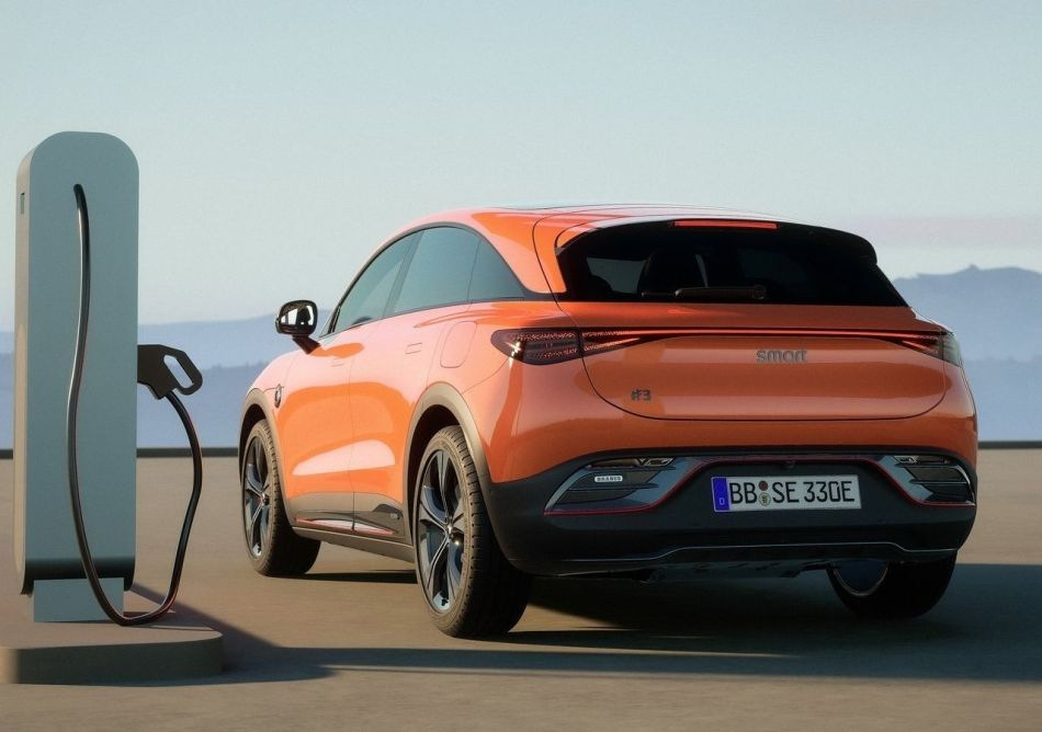 Test električnega subkompaktnega križanca Smart #3