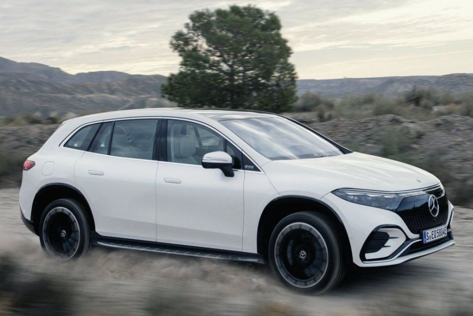 Pregled električnega premium križanca Mercedes-Benz EQS