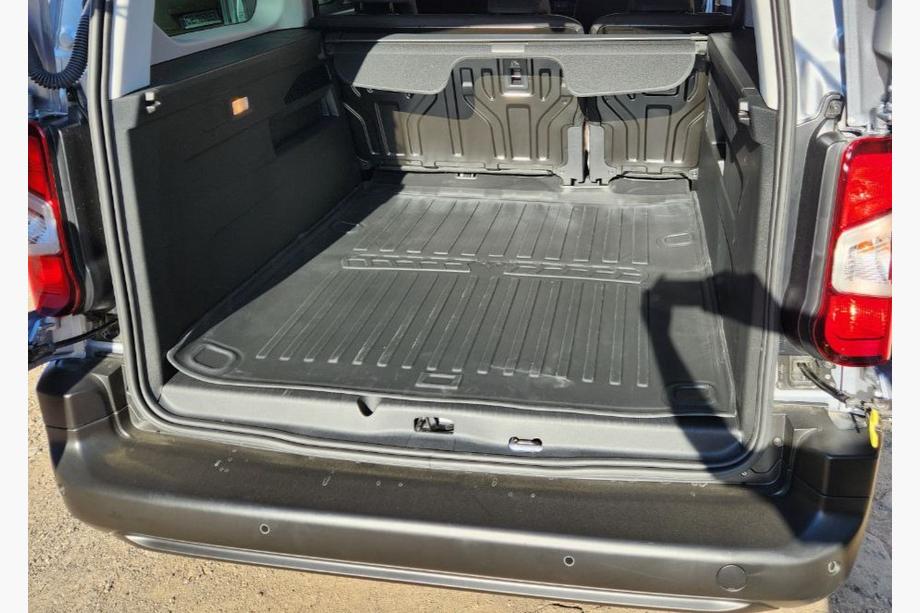 Opel Combo 2019– 3D preproga za prtljažnik (dolga medosna razdalja) (Stingray) Image