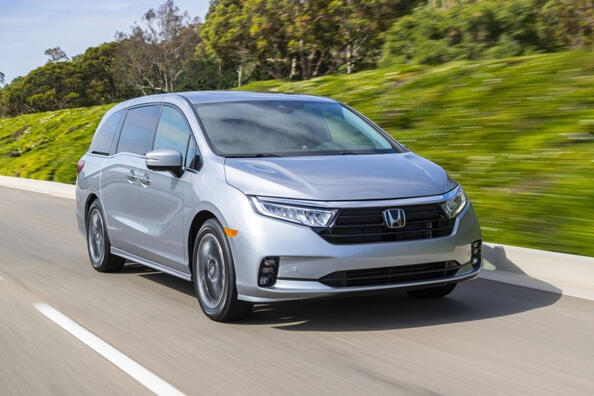 Honda Odyssey: družinski enoprostorec z edinstvenimi lastnostmi