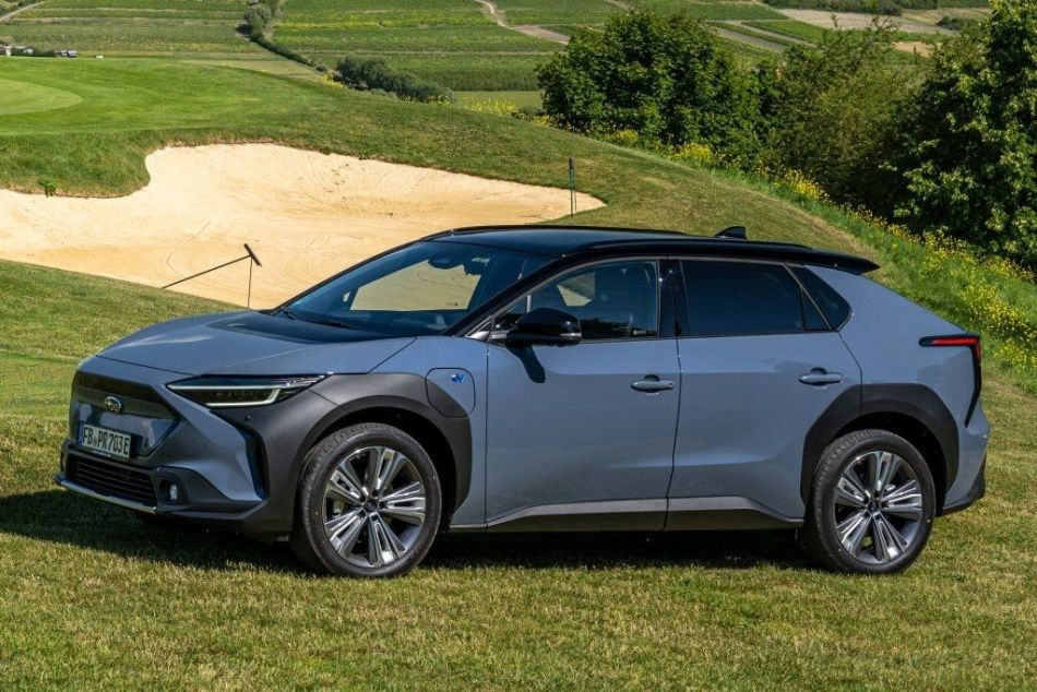 Električni križanec Subaru Solterra s štirikolesnim pogonom