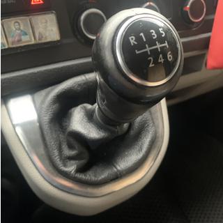 Usnjena manšeta prestavne ročice Volkswagen T6 2015–2024 fotografija 1