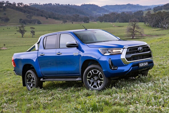 Toyota Hilux: legendarni pick-up v osveženi podobi