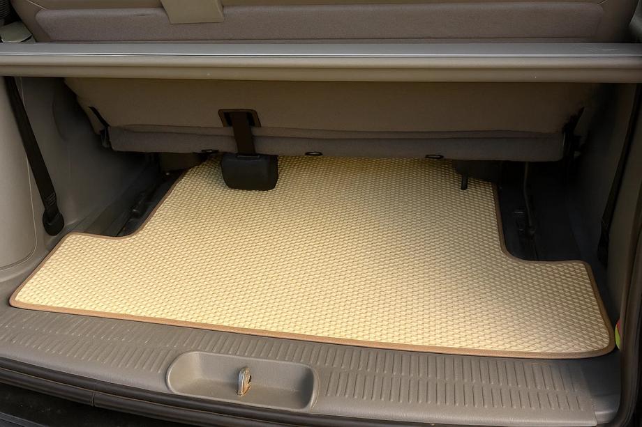 Chrysler Voyager 2001–2007 Prtljažna kadica (EVA, bež) Image