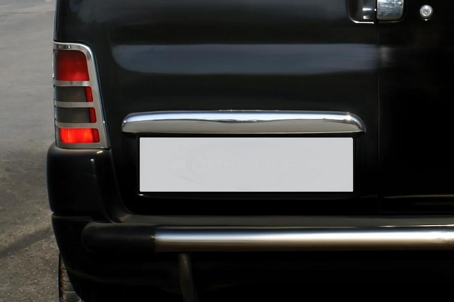 Peugeot Partner 1996–2008 Letvica nad registrsko tablico (2-vratna, nerjavno jeklo) Fotografija 1