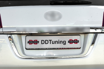 Toyota Land Cruiser 200 2007–2021 OEM letev nad registrsko tablico (2016+) fotografija 3
