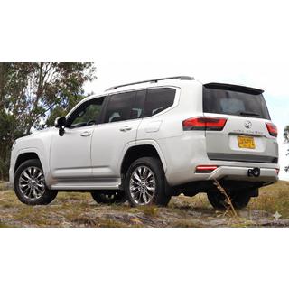 Zadnje pozicijske luči (LED) Toyota Land Cruiser 300 2021– fotografija 2