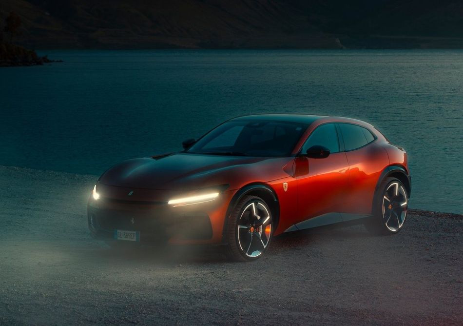 Test športnega štirikolesno gnanega crossoverja Ferrari Purosangue