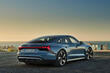 Pregled električne športne limuzine Audi e-tron GT quattro fotografija 2