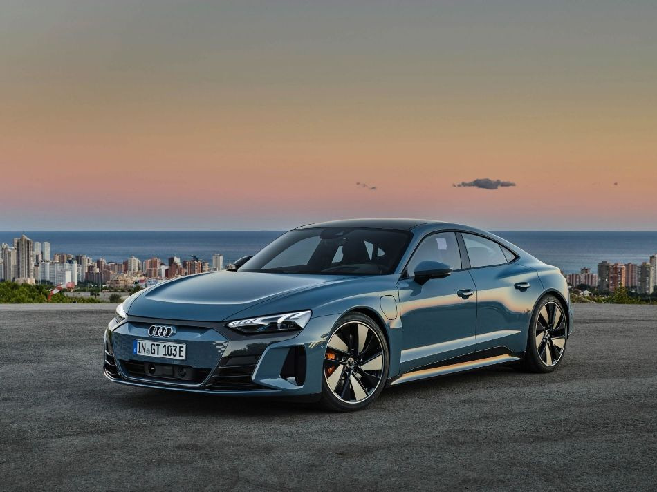 Pregled električne športne limuzine Audi e-tron GT quattro