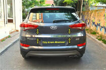 Hyundai Tucson TL 2016–2021 Razprodaja Obrobna letvica nad registrsko tablico (2015–2018, zgornja, široka, nerjavno jeklo) fotografija 2
