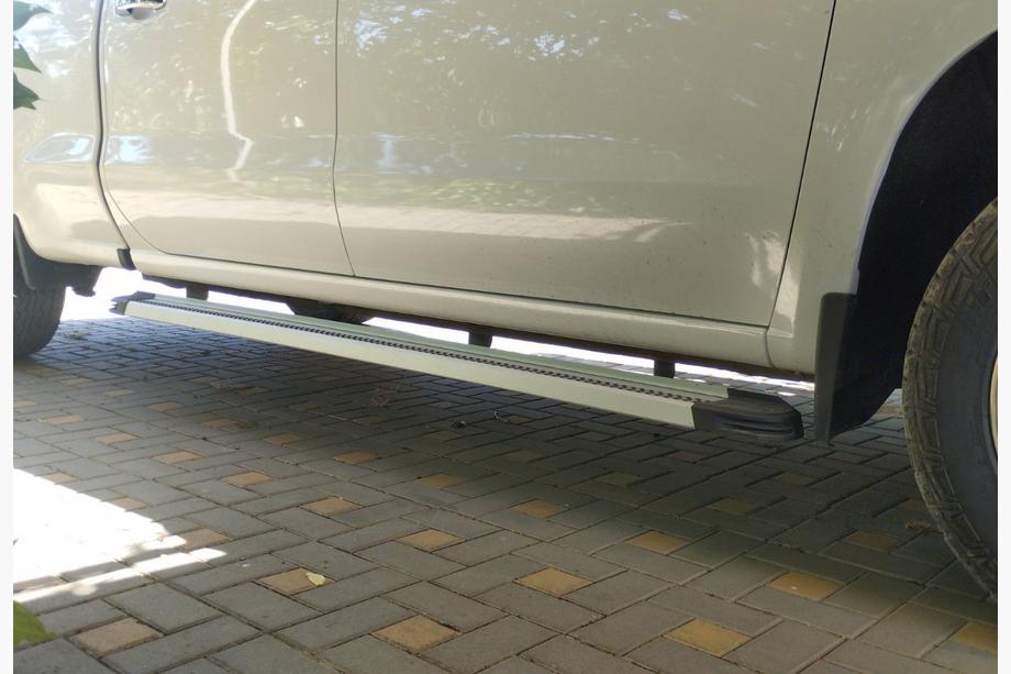 Chevrolet Silverado 2019– Bočne stopnice Maya V2 (2 kosa, aluminij) Image