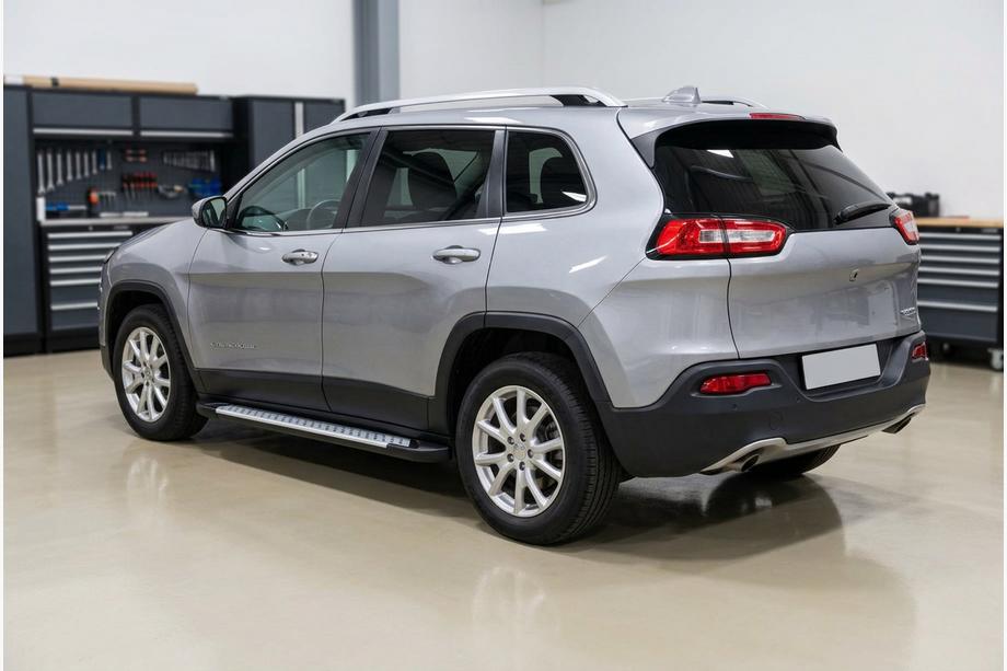 Jeep Cherokee KL 2013– Stranske stopnice Allmond Grey (2 kosa, aluminij) Image