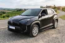 Toyota Yaris/Yaris Cross (XP210) 2020– Stranske stopnice Bosphore Black (2 kos, aluminij) fotografija 1