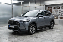 Toyota Corolla Cross 2020– Stranski pragovi Tayga Black (2 kos, aluminij) fotografija 1