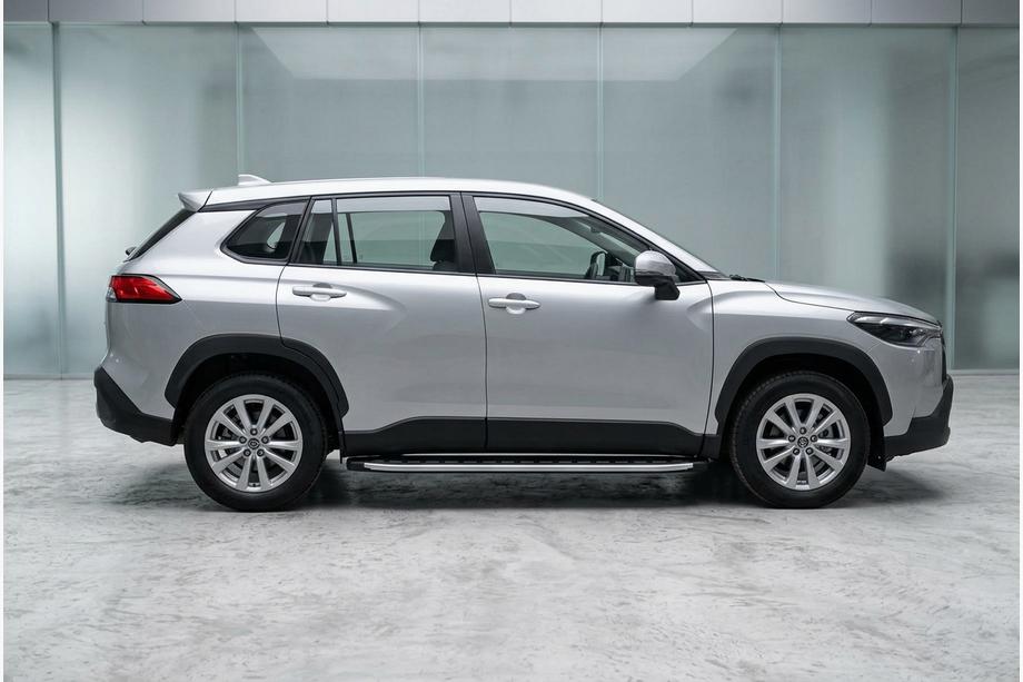 Toyota Corolla Cross 2020– Bočne stopnice Fullmond (2 kos, aluminij) Image