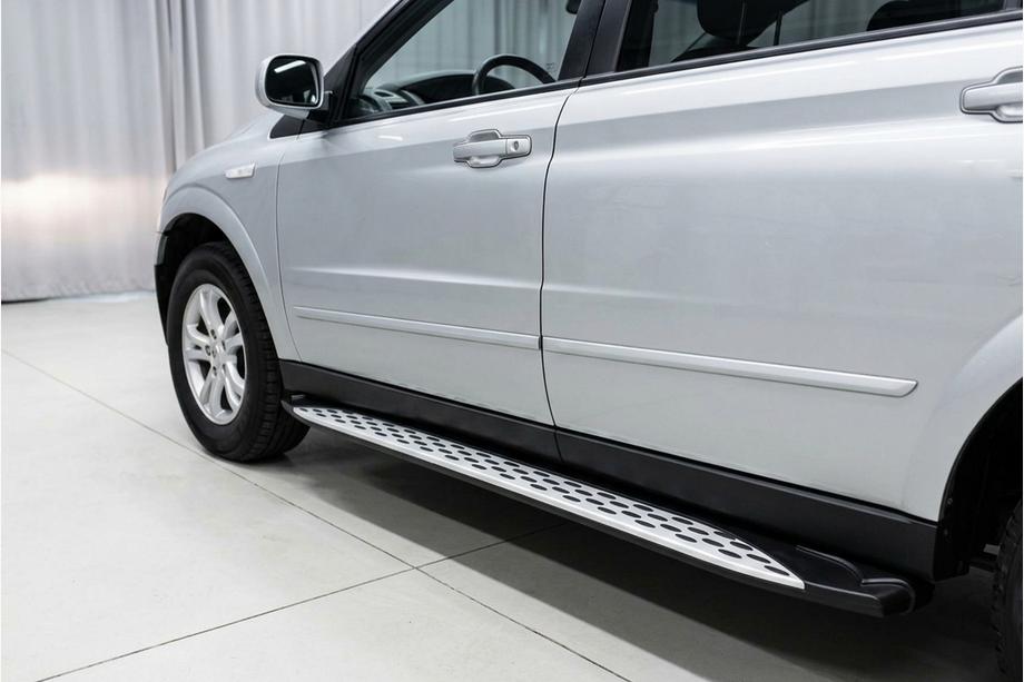 SsangYong Action 2005–2018 Stranske stopnice Shining V1 (2 kos, aluminij) Image