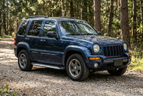 Jeep Cherokee/Liberty 2002–2007 Stranske stopnice Shining V1 (2 kos, aluminij) fotografija 1