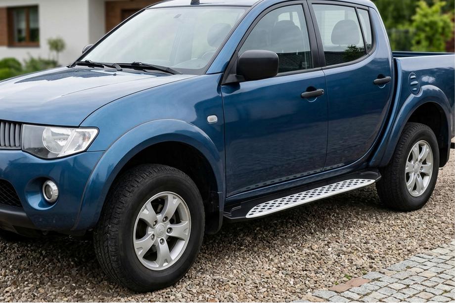 Mitsubishi L200 2006–2015 Stranske stopnice Shining V1 (2 kos, aluminij) Image