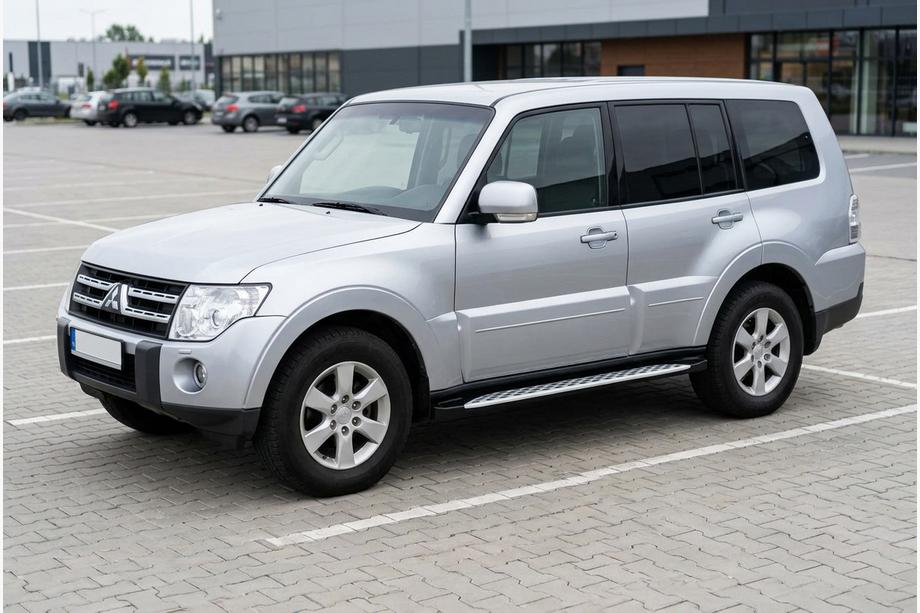 Mitsubishi Pajero Wagon IV 2006–2021 Stranske stopnice Shining V1 (2 kos, aluminij) Fotografija 1